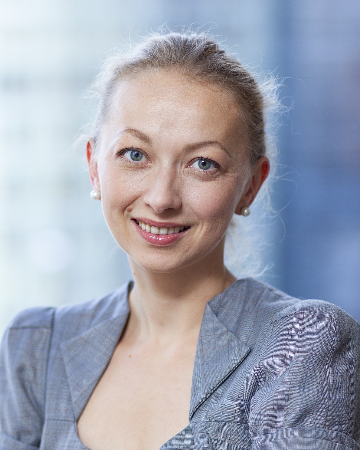 Maria surina cambridge associates