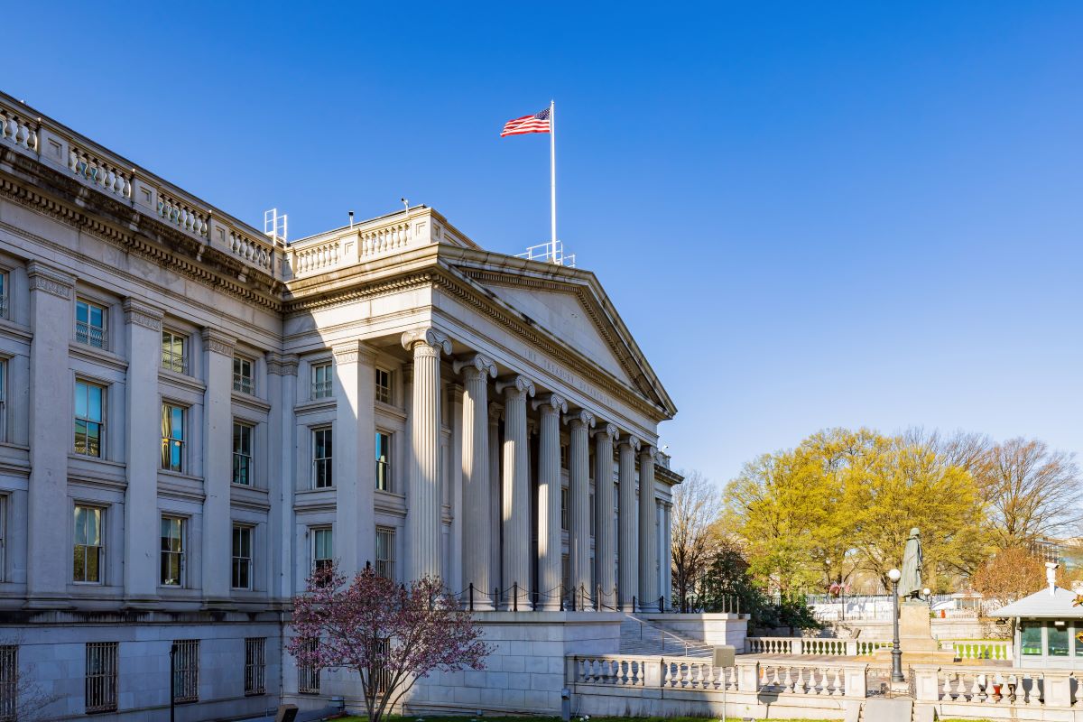 VantagePoint: What to Do About the US Dollar?