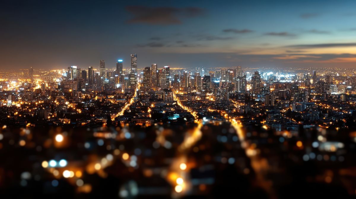 VantagePoint: Electrifying Returns in the AI Era