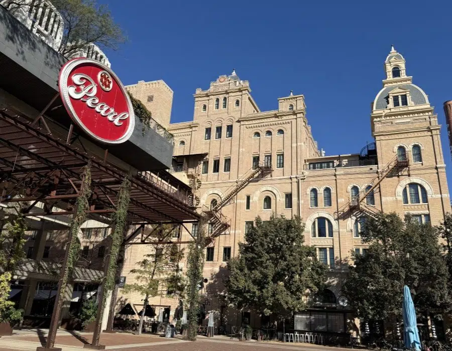 The plaza and sign at the Pearl in San Antonio, TX